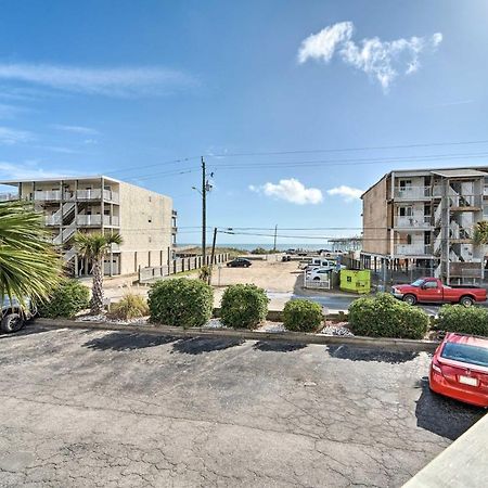 Bright Carolina Beach Condo - Walk To Shore! Extérieur photo