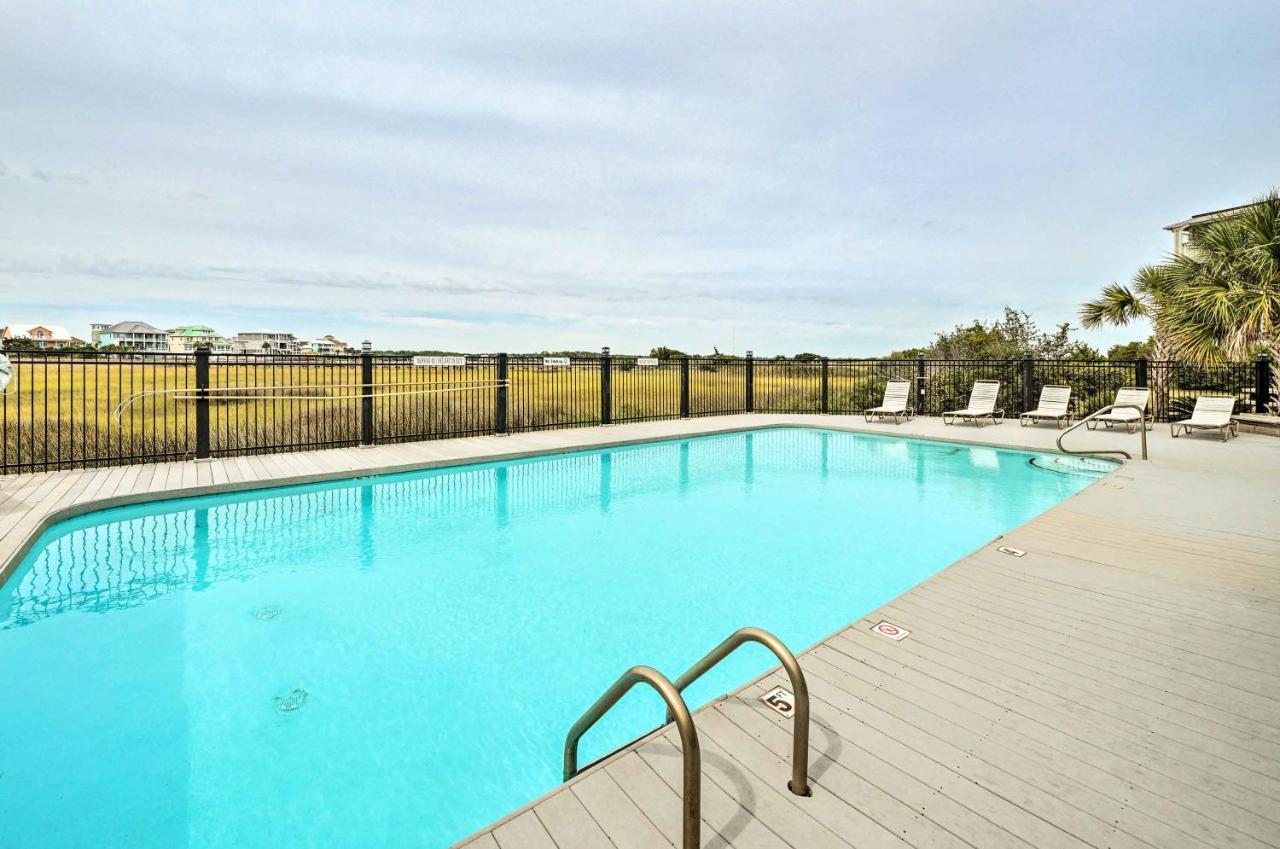 Bright Carolina Beach Condo - Walk To Shore! Extérieur photo