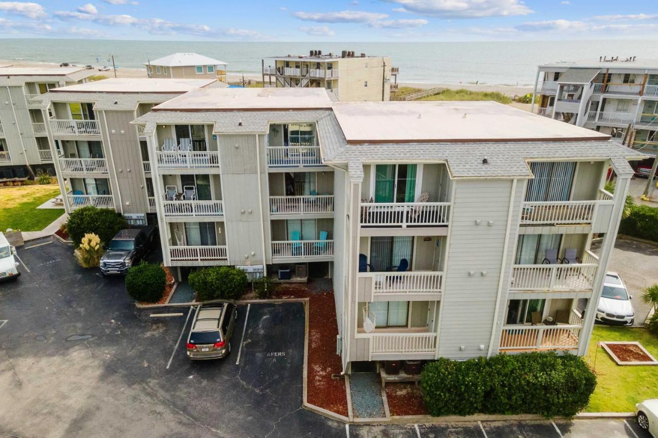 Bright Carolina Beach Condo - Walk To Shore! Extérieur photo