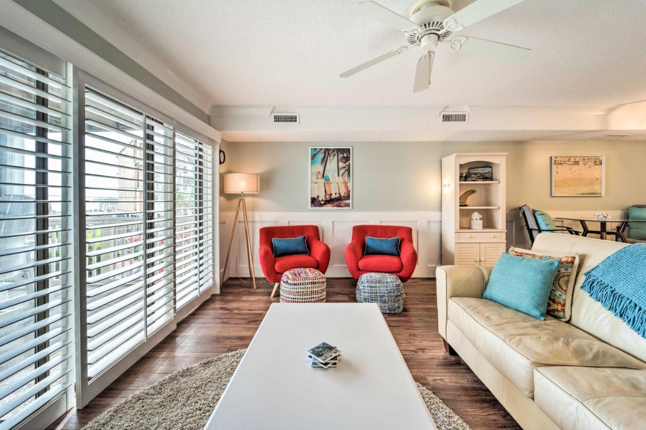 Bright Carolina Beach Condo - Walk To Shore! Extérieur photo
