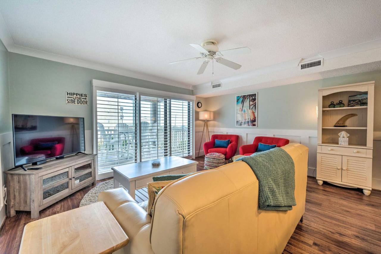 Bright Carolina Beach Condo - Walk To Shore! Extérieur photo