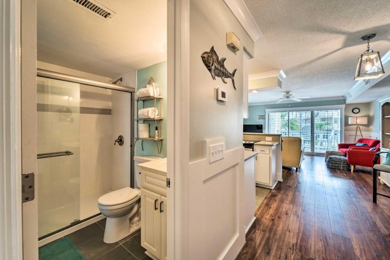 Bright Carolina Beach Condo - Walk To Shore! Extérieur photo