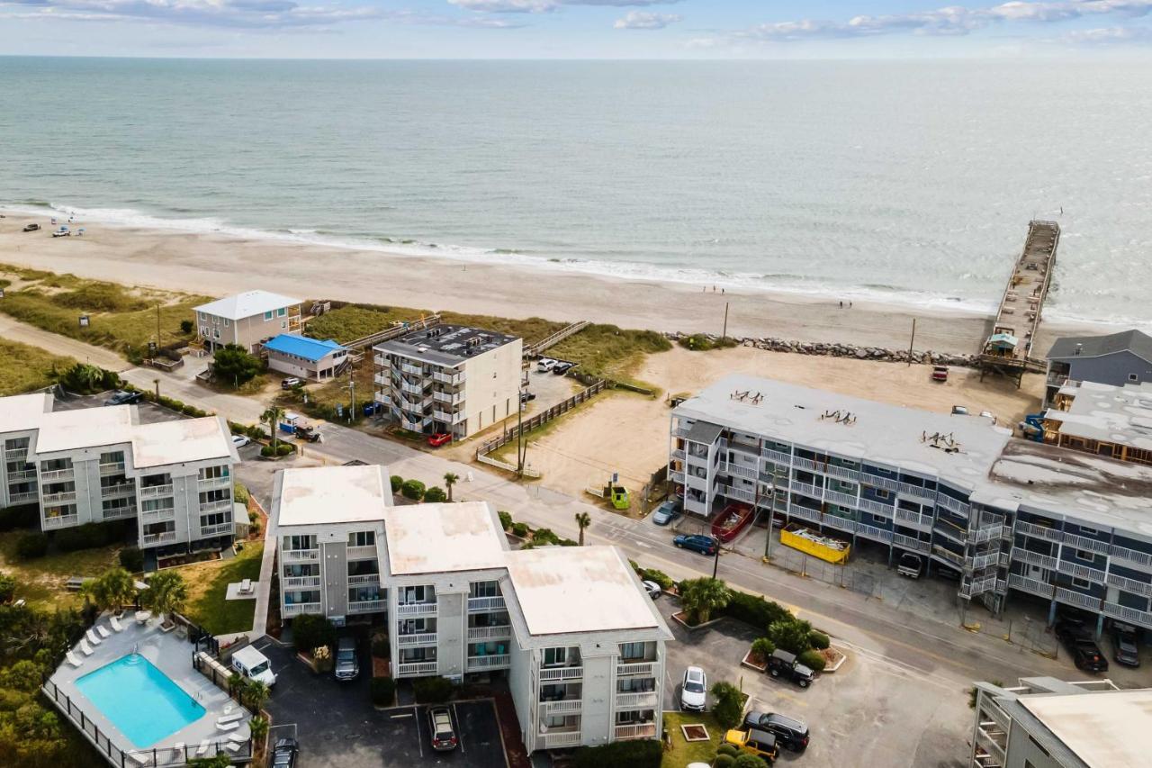 Bright Carolina Beach Condo - Walk To Shore! Extérieur photo